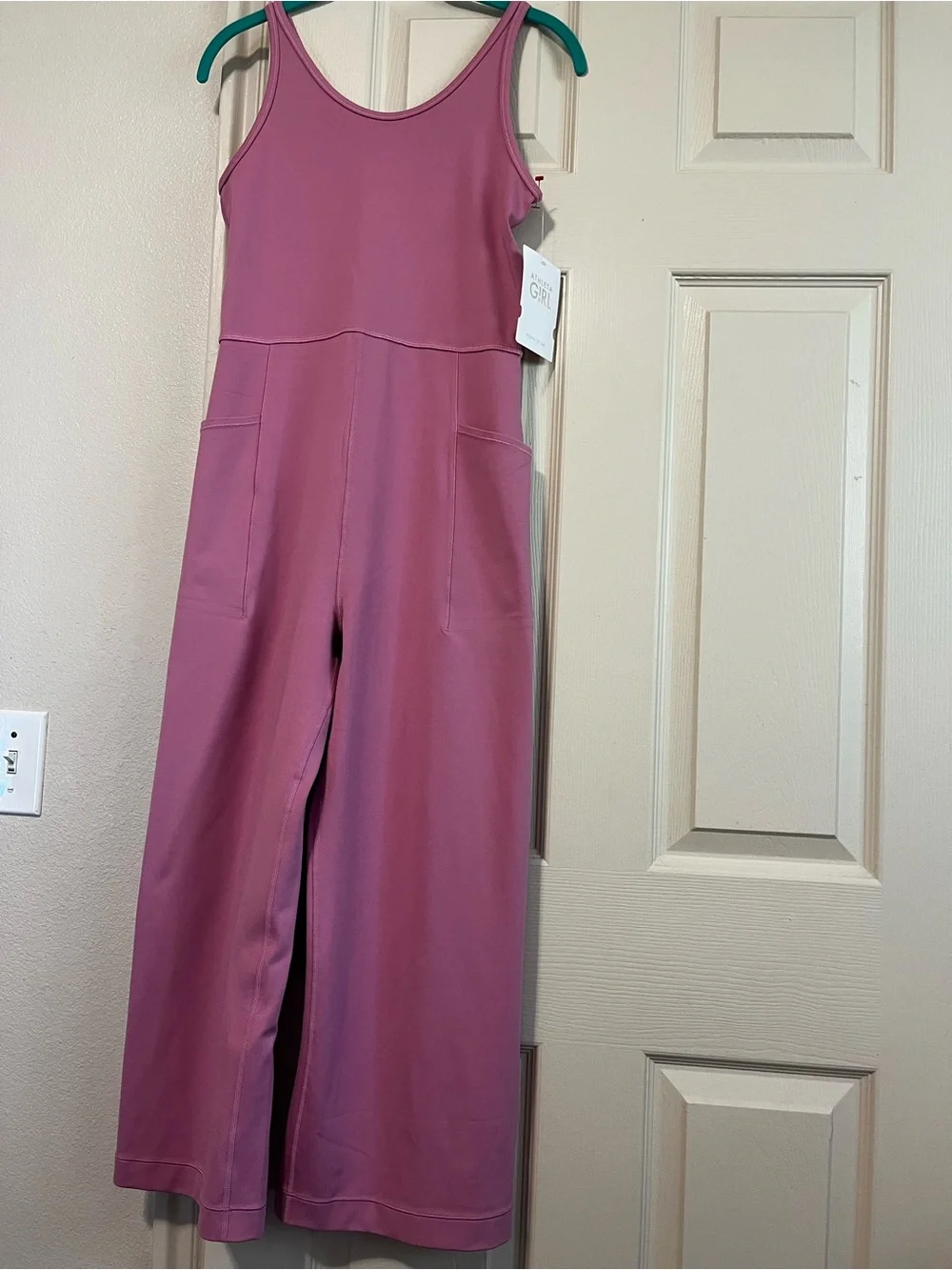 Athleta sleeveless pull